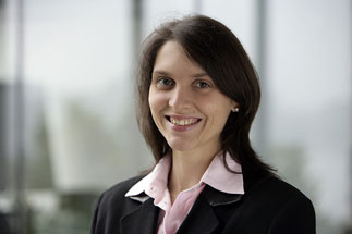 Portrait: Lawyer Dr. Sara Sotelo-Lubig - Loschelder Rechtsanwälte, Cologne